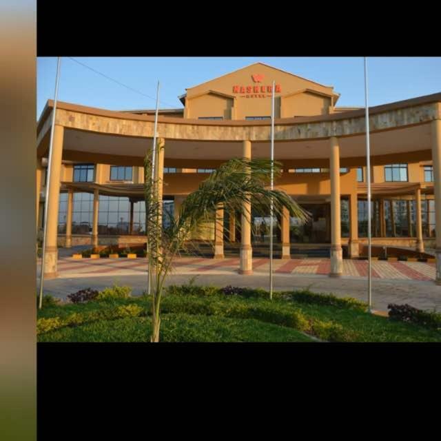 Nashera Hotel Dodoma Esterno foto